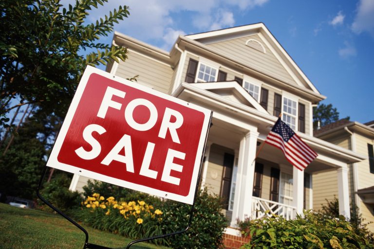 Condominium Convenience vs. Comfort in the Country: Comparing Costs, Community, and Choice